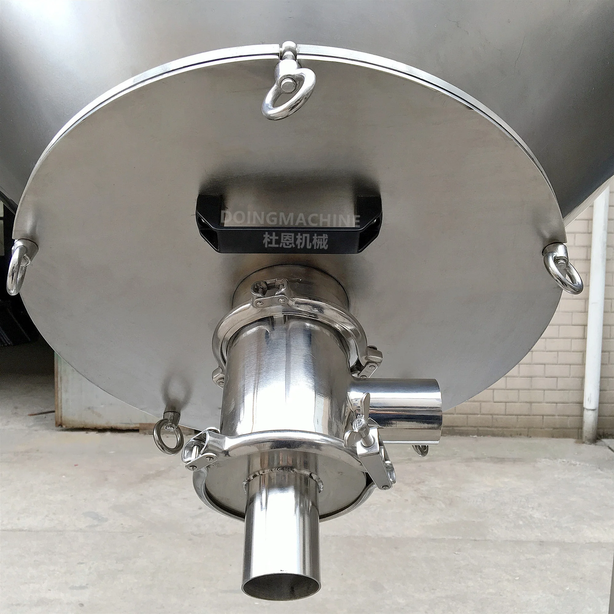 Double cone dry powder mixer