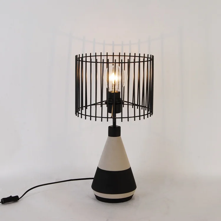 Black Iron Wire Table Lamps Luxury Modern Hotel Desk Light Bed Side Table Lamp With Stone Base