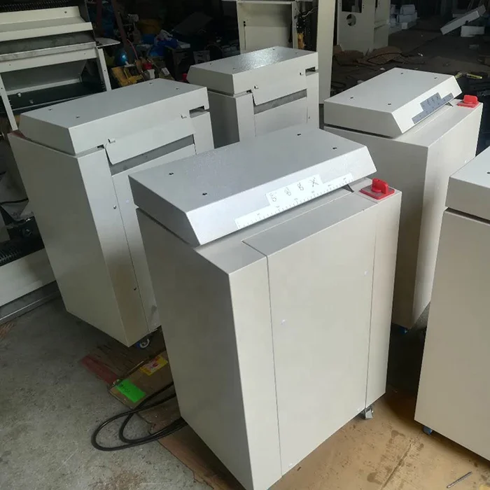 Автоматическая машина для измельчения картона гофрированной бумаги