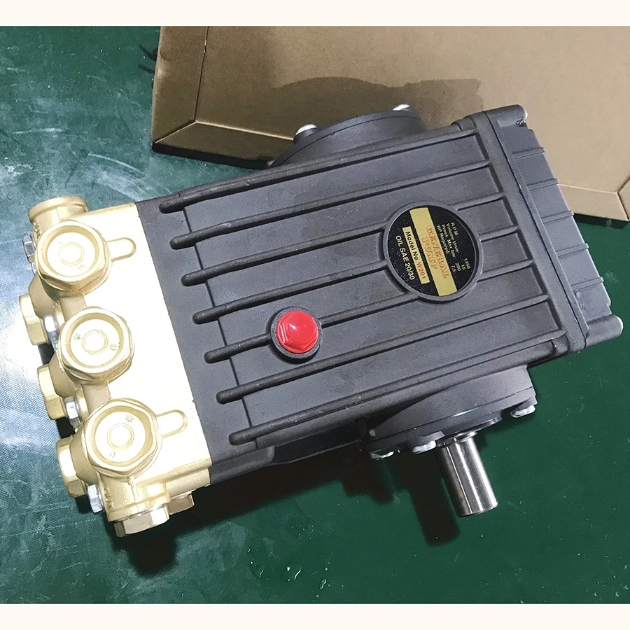 High pressure plunger pump 15 L/min 200 Bar Italian pump for high pressure waser