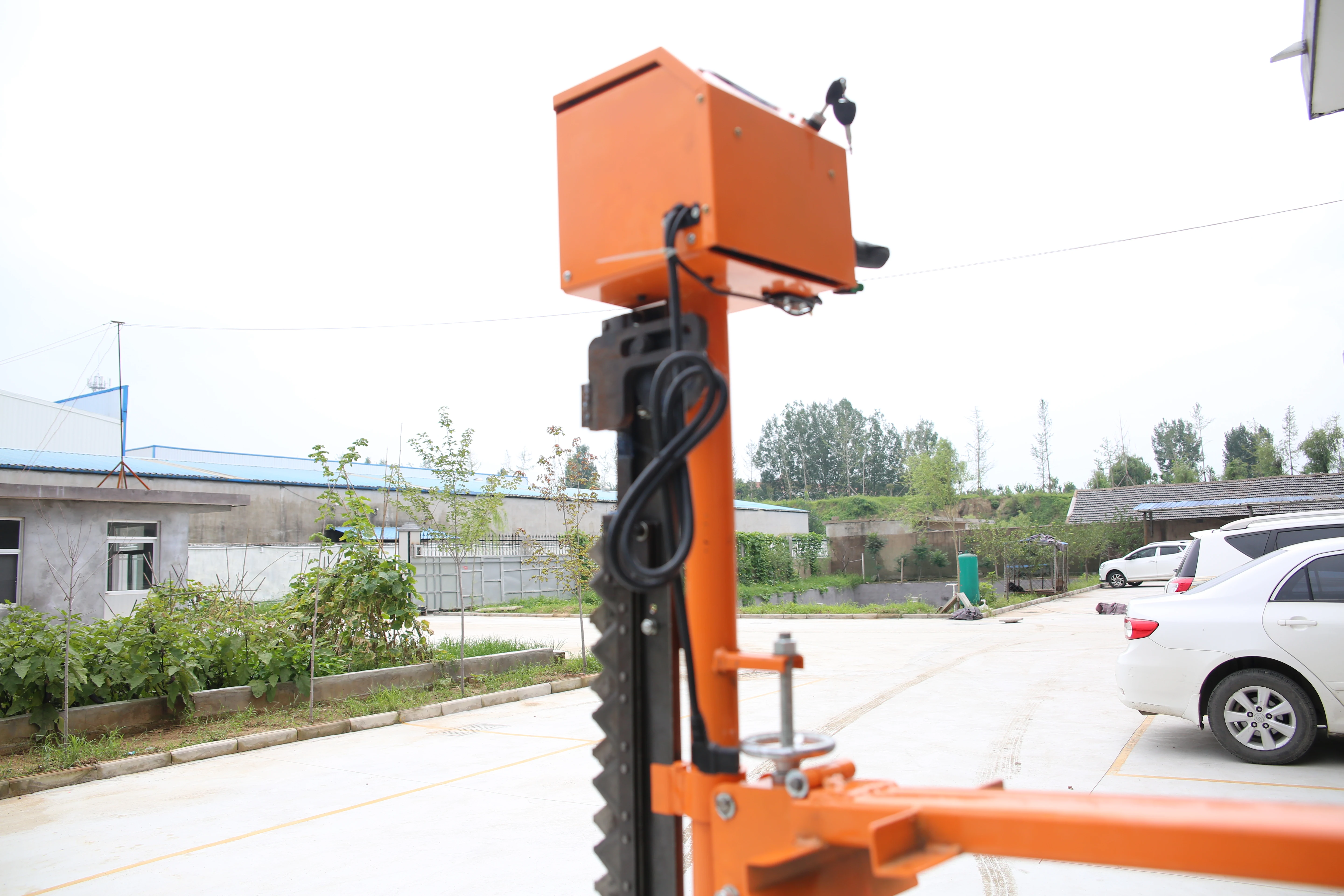 
Under water use mower two chain saw electric start 