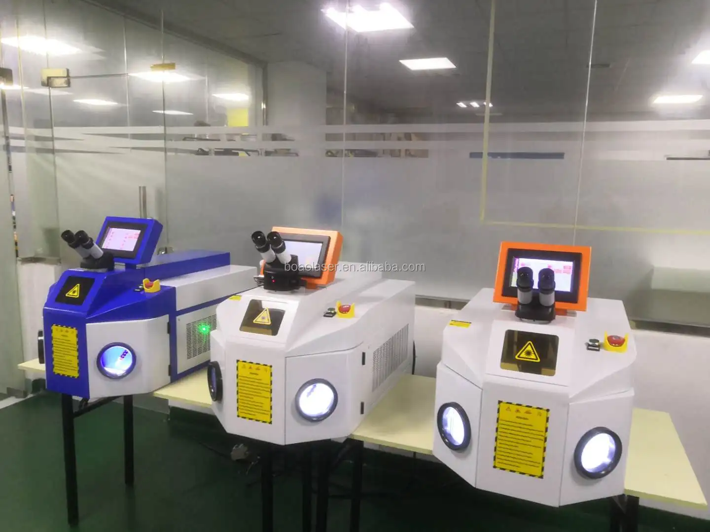 Jewelry laser spot welders 100w 200w Rings Bracelet Necklace Chain desktop portable small laser welding machine for gold silver