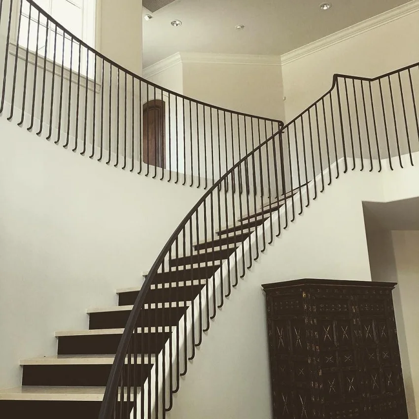 Luxury handrail fence balcony railing custom matte wrought iron handrail garden landscape metal border fence