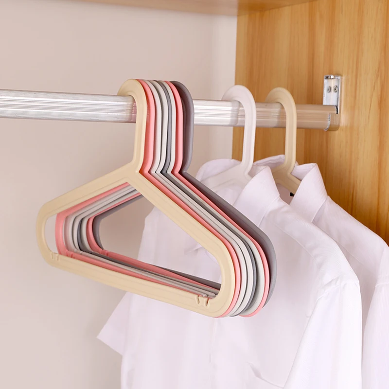 Hot Sale Custom Color Cheap Plastic Hangers PP Material  Coat/Shirt/Jacket Organizer unbreakable