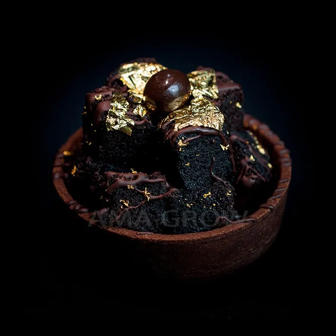 24K Edible Pure Gold Leaf Sheets 4x4 cm Made of 99.99% Real Gold Used in Beauty Routine and Makeup, Spa, Deco  Bakery and Pastry