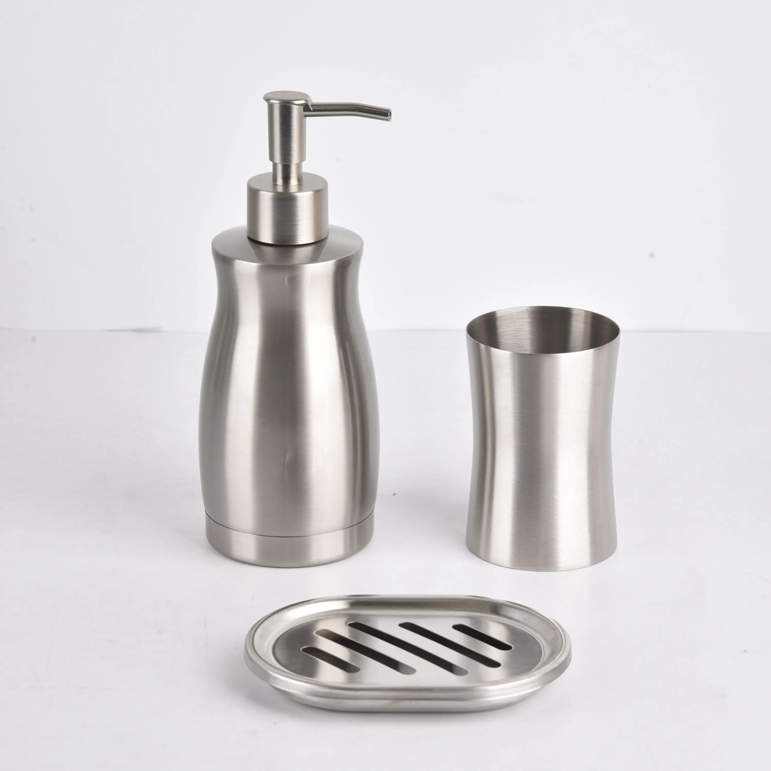 Skymoving New 3pcs Durable Stainless Steel Soap Dispenser Tumble Soap Dish 304 Stainless Steel Bathroom Accessories Set for Home
