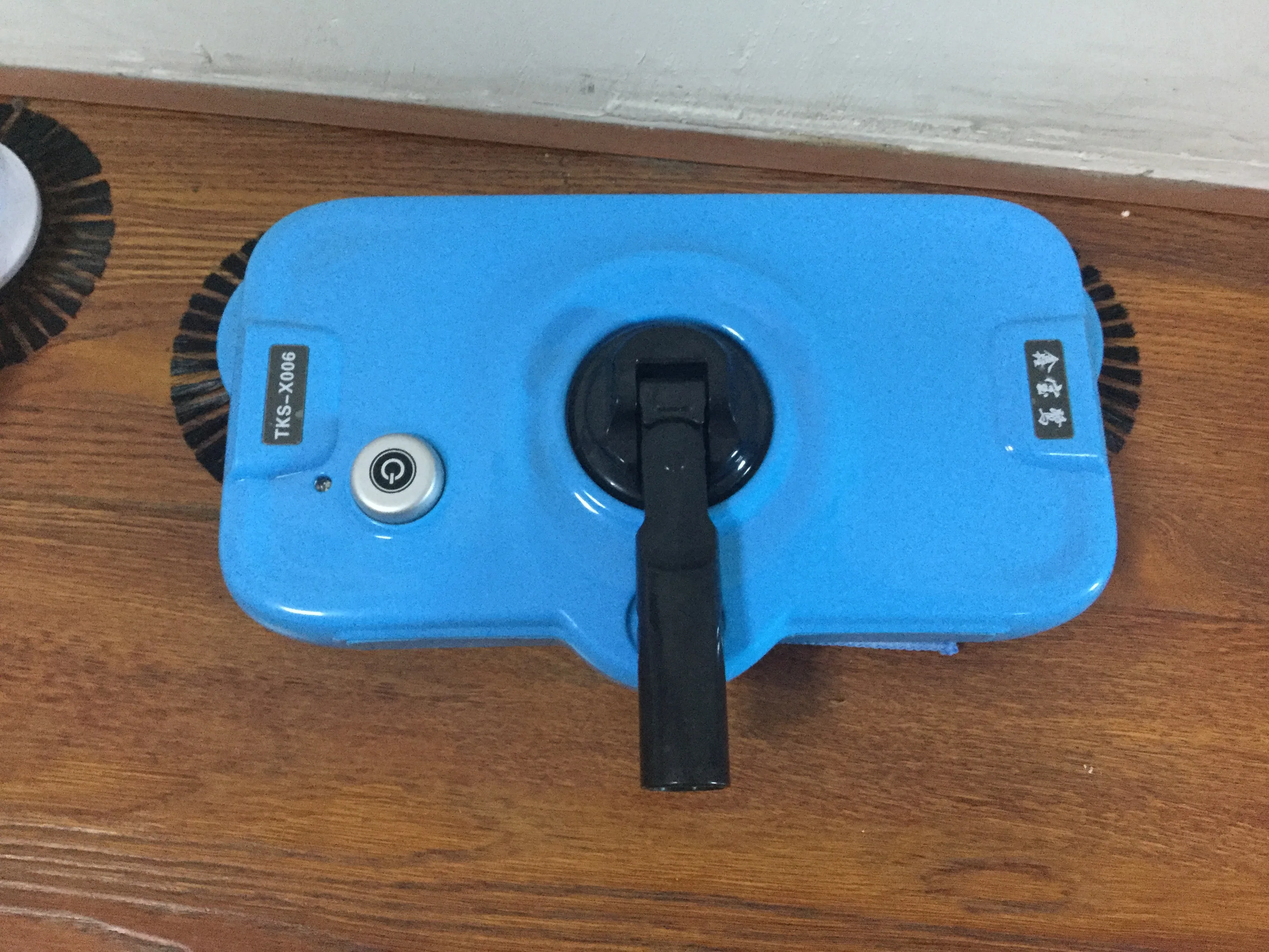 
Escoba Electrica conCcepillos Aspirador Escoba Cleanmaxx 