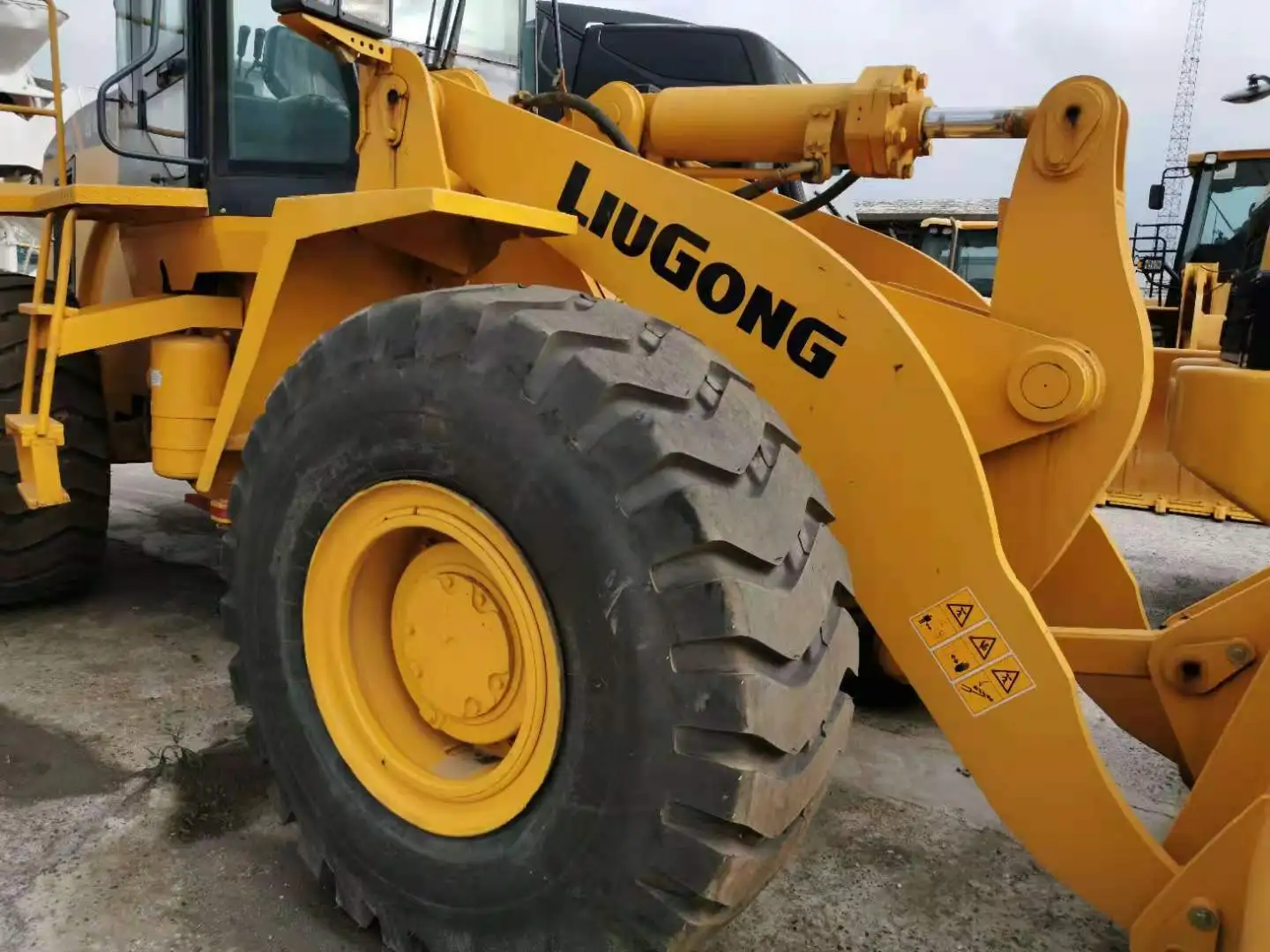 Колесный Погрузчик Liugong ZL50CN на