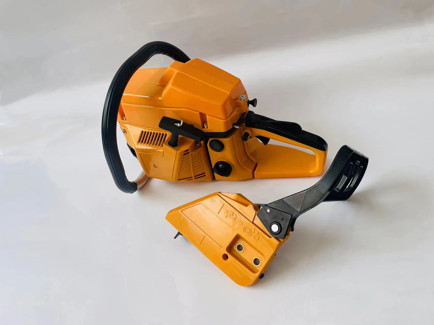 2023 New Style Hyagro factory price 5200 5800 52CC 58CC OEM Customized 2 stroke gasoline chainsaw with guide