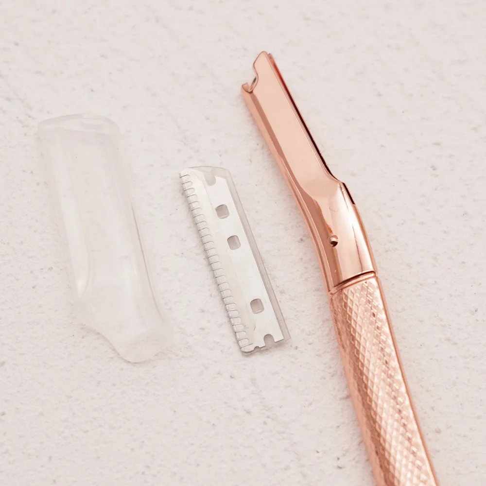 Ultra Modern Fashion Hair Removal Ladies Dermaplaning Tool Facial Eyebrow Razor Using a Metal Handle Eyebrow Razor Trimmer