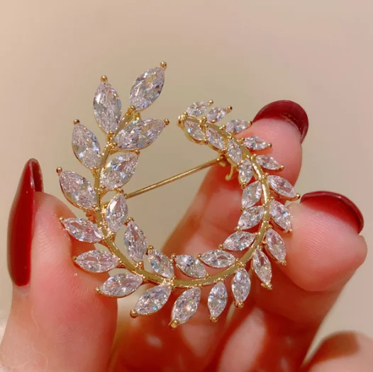 Maxery New Korean Crystal Brooch Jewelry Super Flash Zircon Brooches Women Elegant Gold Brooch Pins