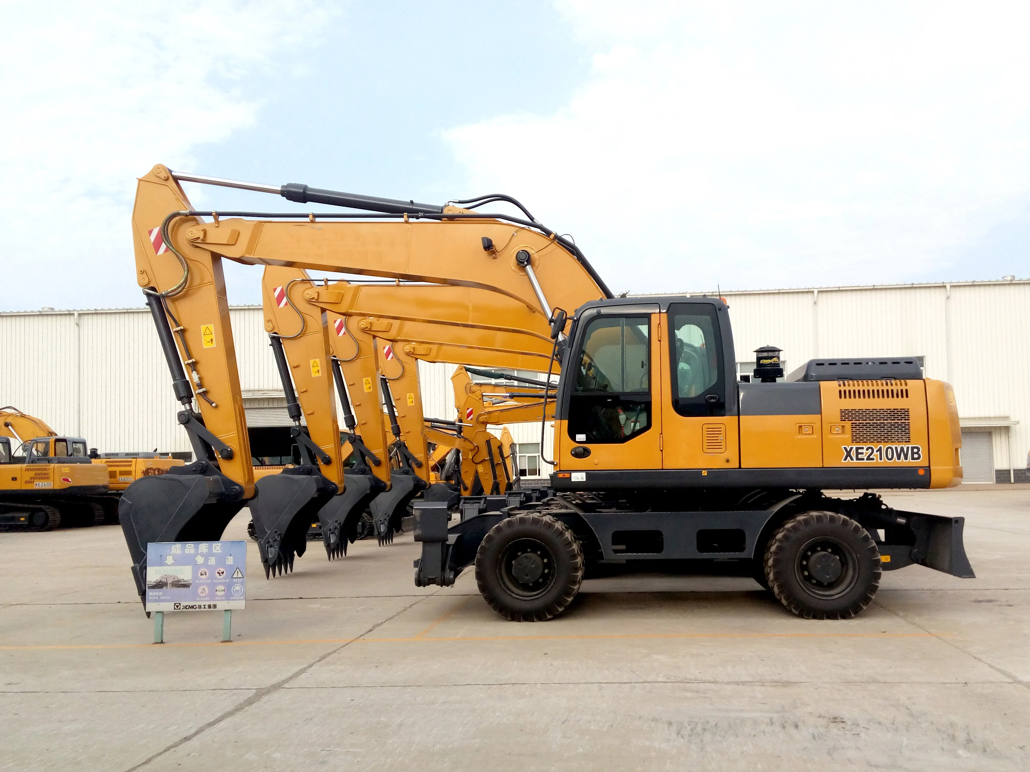 XE210C 21Ton экскаватор с отверстиями