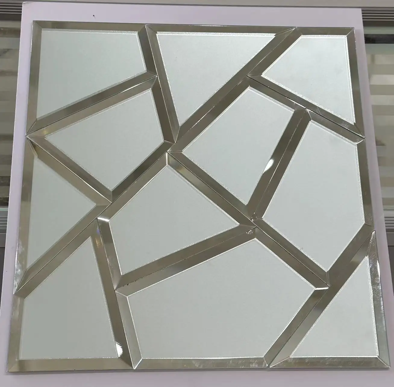 Clear ultra Silver Home Wall Cut Small Decorative Art Room Decor Beveled Mirror Crystal Glass Mosaic Tile