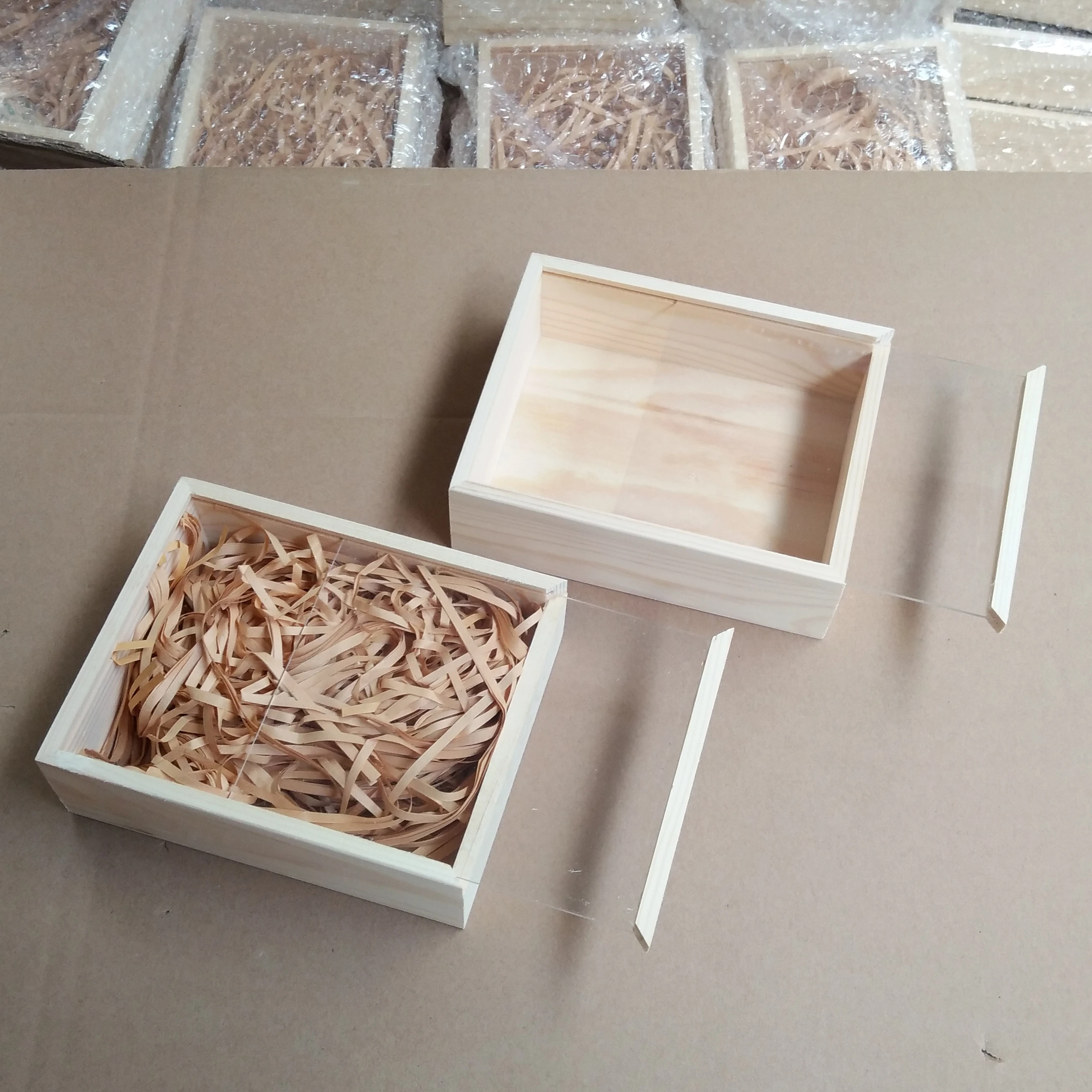 Custom Decorative Pine Gift Box with Sliding Top,Wooden Jewelry Box Glass Sliding Lid Hamper Box Packaging for Tea,Candle,Card