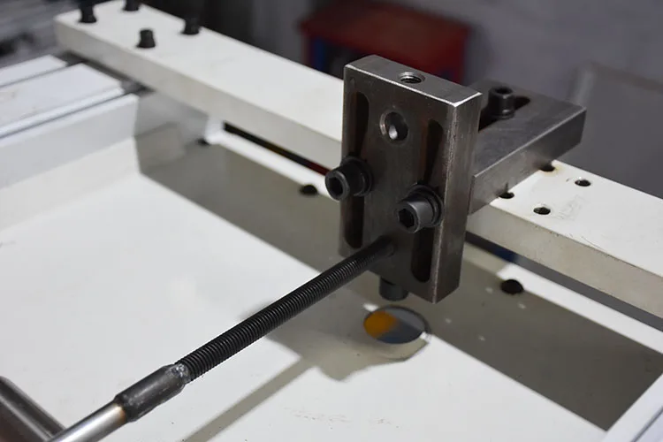 Automatic CNC 15 ton hydraulic steel square tube pipe angle hole punching machine