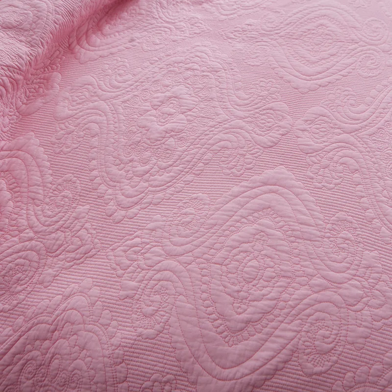 
Pink Color Cotton Fabric Vase Design Embroidery Bedspread Quilt 