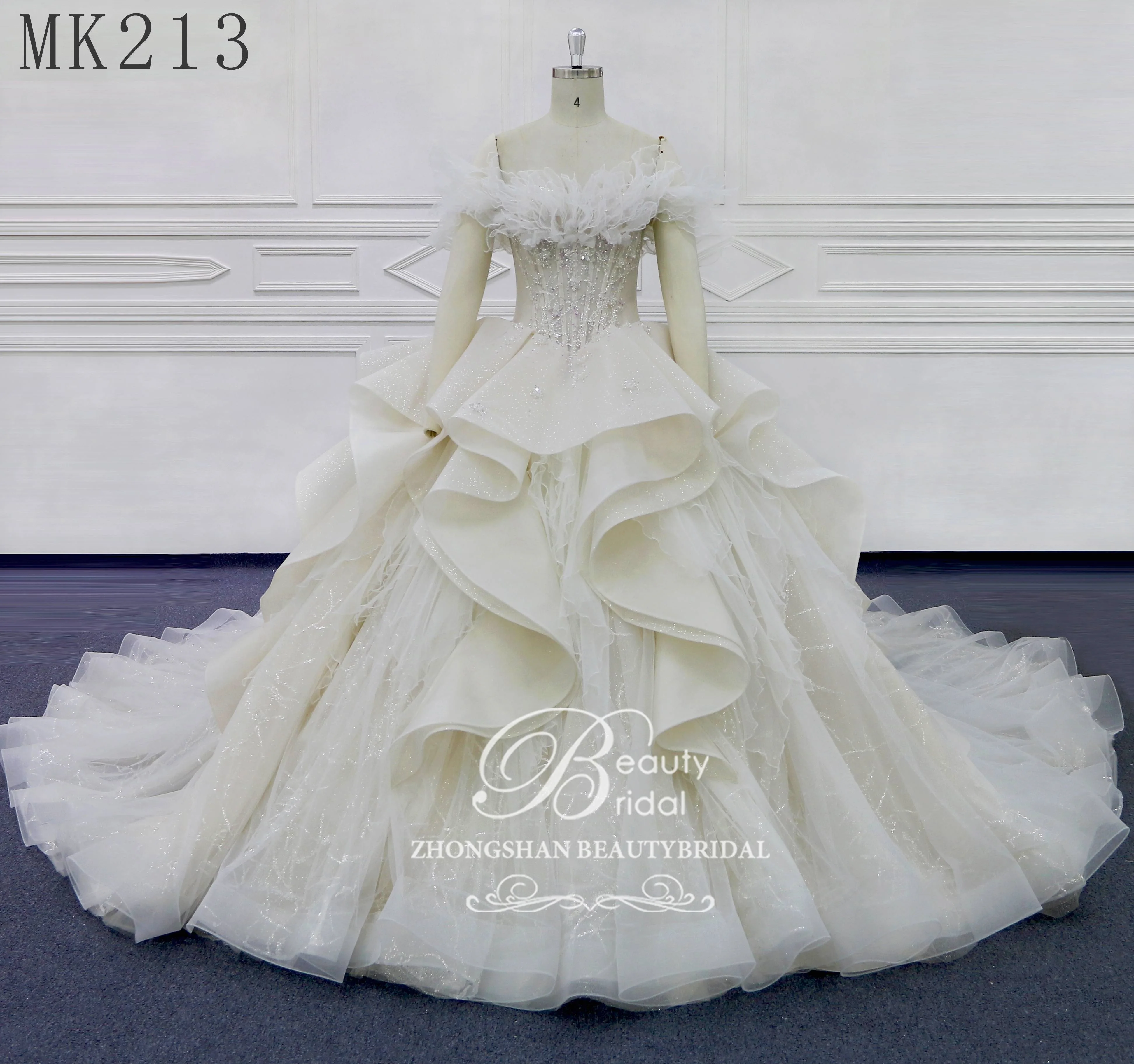 Китайская фабрика оптовая продажа роскошная вышивка с бисером блестящий Кружевной Тюль оборками на шее MK213 большого размера бальное платье