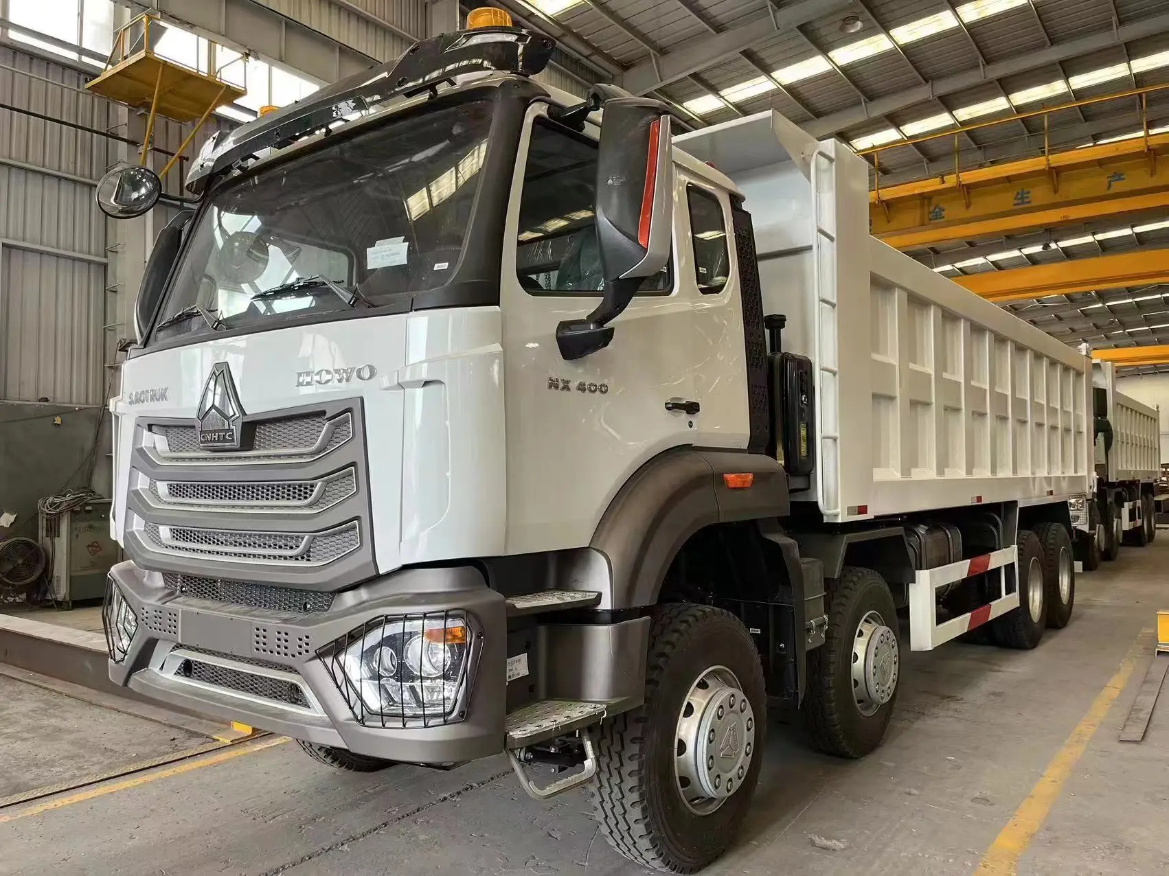 Hot Sale Brand New China HOWO SINO TRUCK 12 Wheeler 30 Cubic Meters 40tons 8x4 Dump Tipper Truck Big Loading in Mining