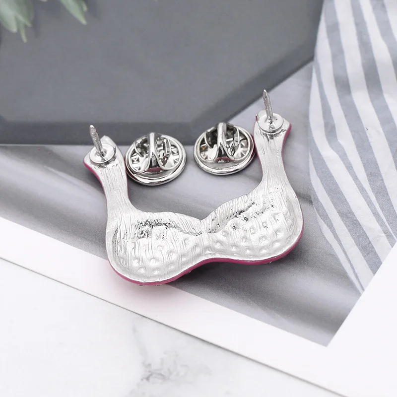 Breast Form Metal Zinc Alloy Fashion Jewelry Brassiere Enamelled Pink Women Bra Badge Brooch Pin