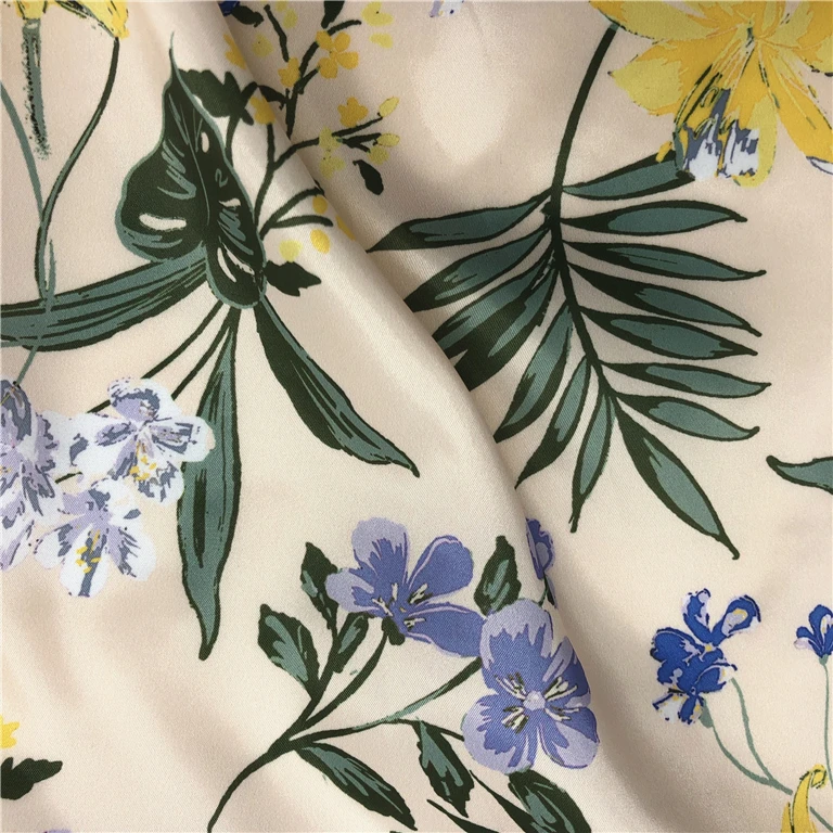 Hot Sale Beauty Flowers Pattern 100 Polyester Digital Print Satin Fabric