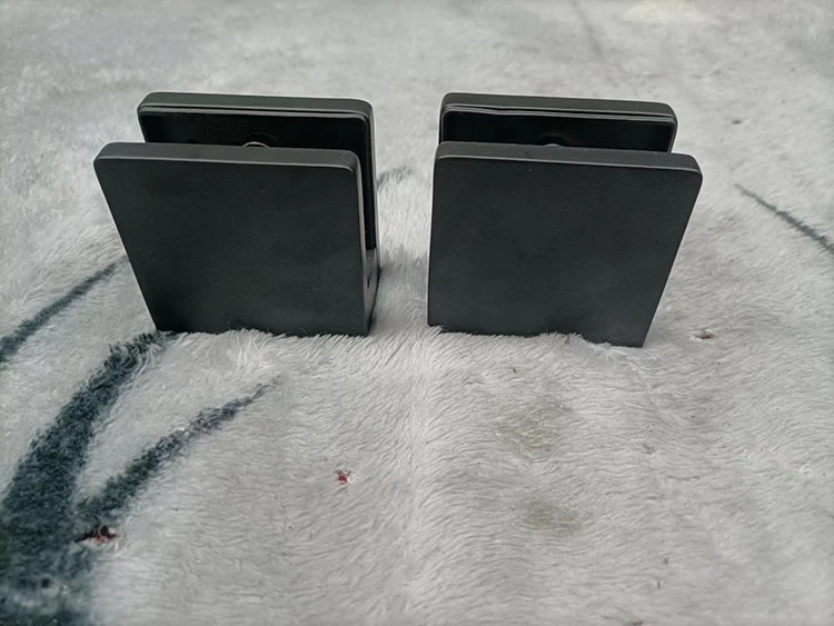Stainless steel railing hardware fitting square black glass clamp