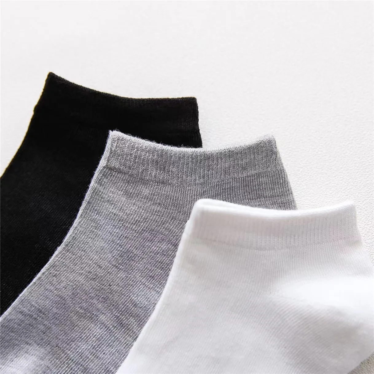 Wholesale Cheap High Quality Invisible Cotton Thin Socks Breathable Sport Ankle Low Cut Socks