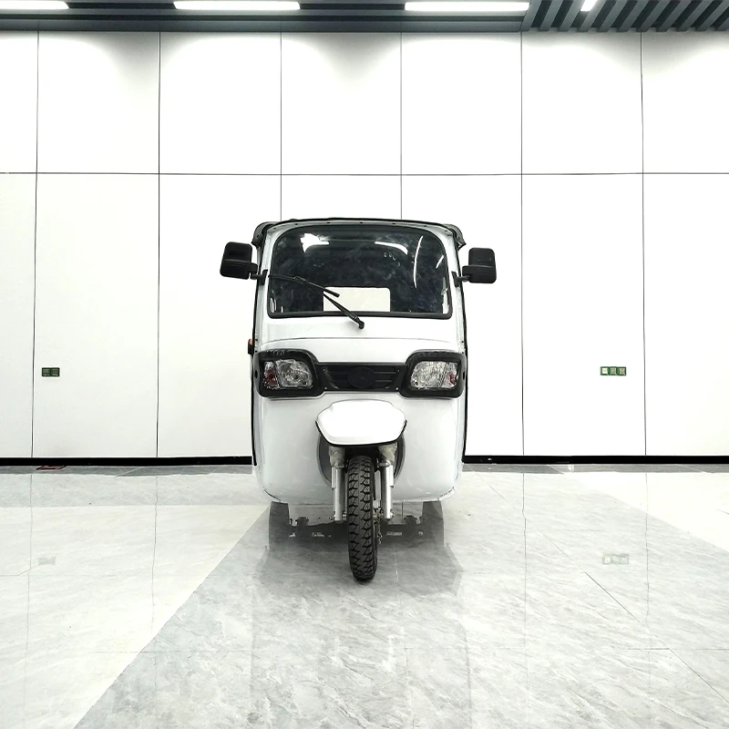China Price 72V82AH Removable lithium battery Tour 1 Moto Taxi 1800w Eletricycle Passenger Tricycle Electric Rickshaw