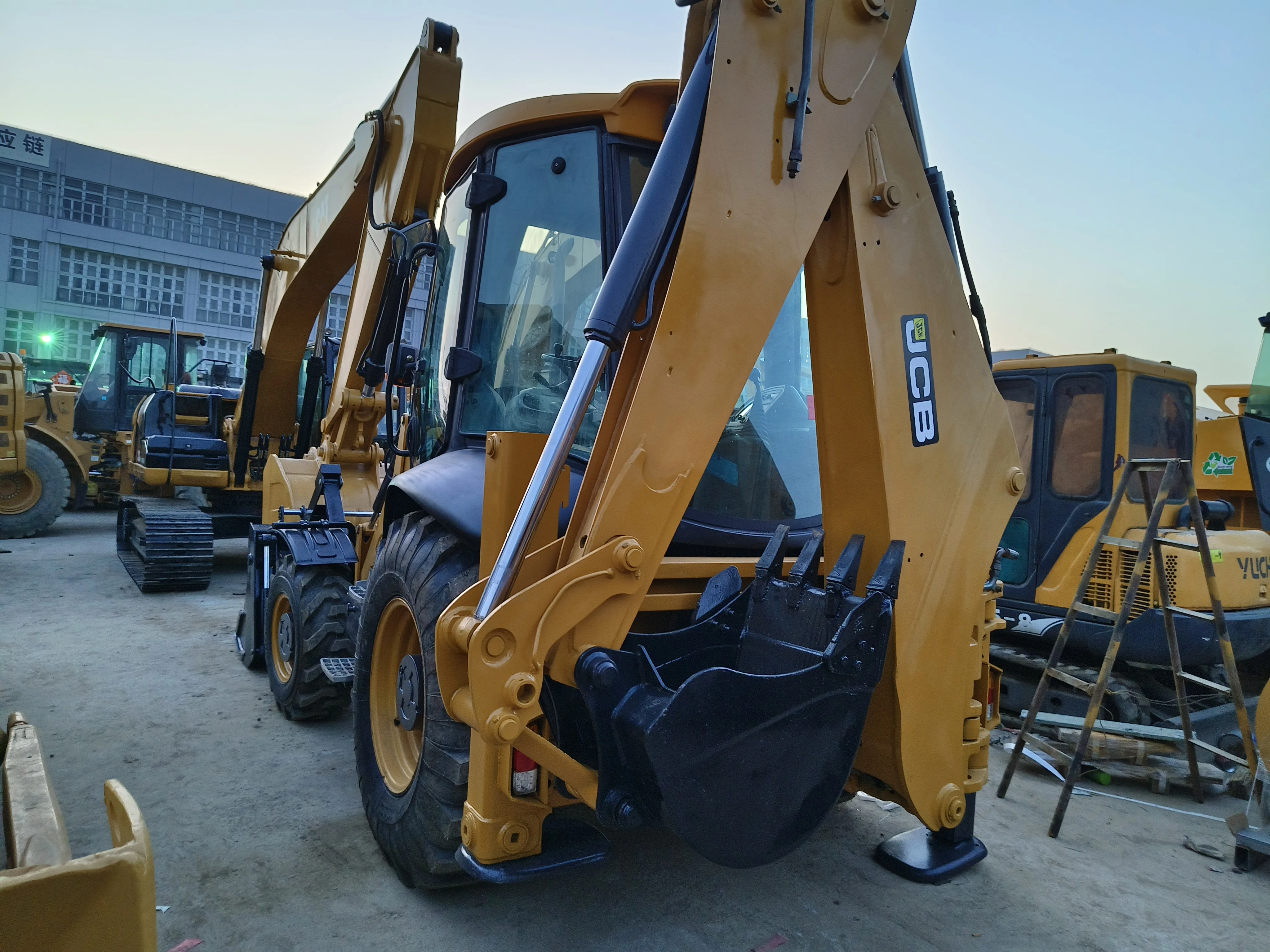 Подержанный оригинальный экскаватор-погрузчик Jcb 3CX 4CX погрузчики дешевле