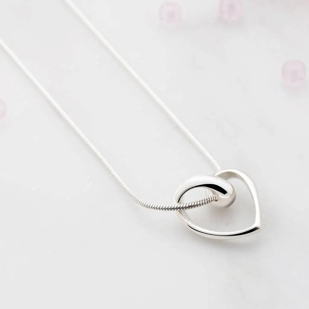 sterling silver 925 virgin mary heart charm necklaces Floating big Heart Necklace