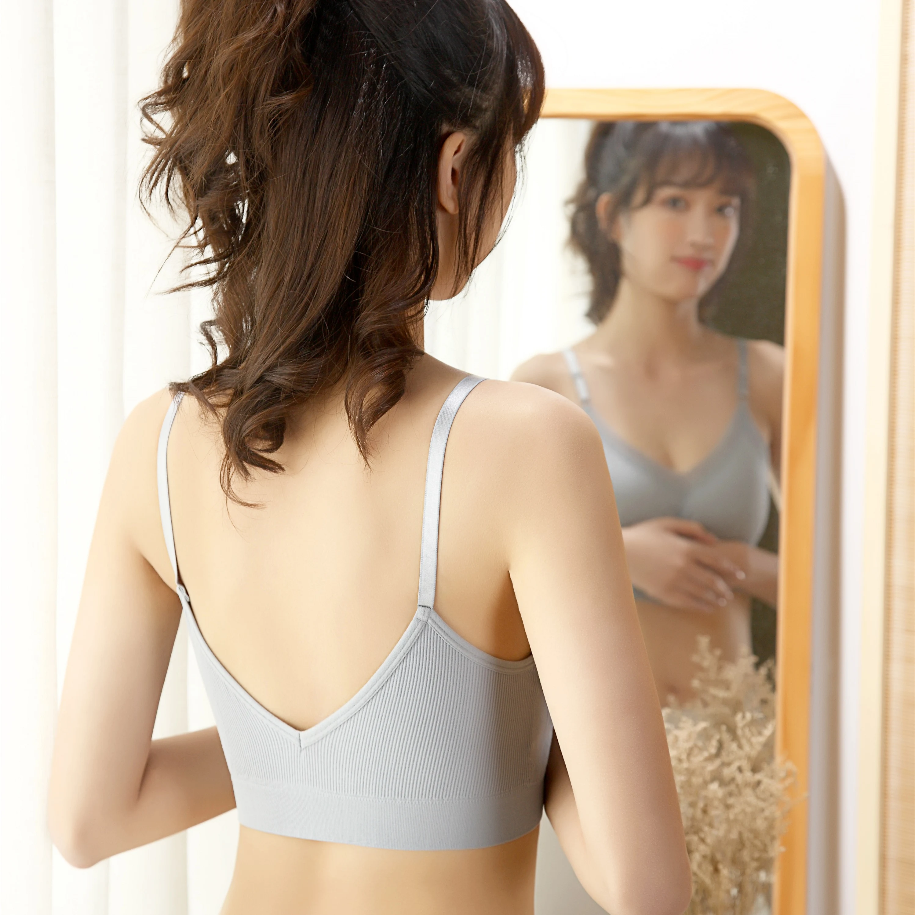 Женский кружевной топ с V-образным вырезом из голого спандекса с латексной подкладкой, Шелковый спортивный укороченный топ в полоску для фитнеса и спортзала