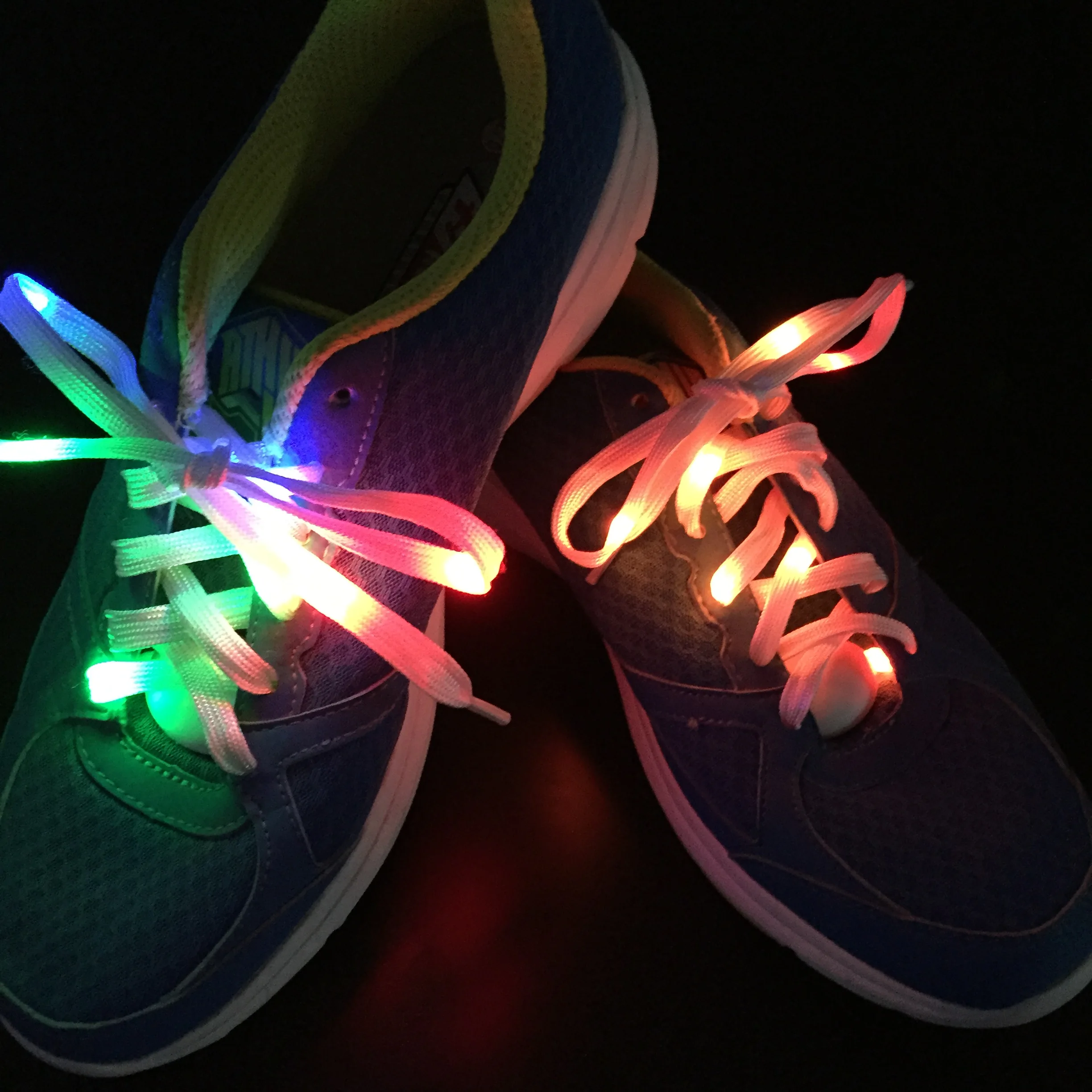2023 new hot selling 2023 hot selling popular product  flashing  nylon led shoelace