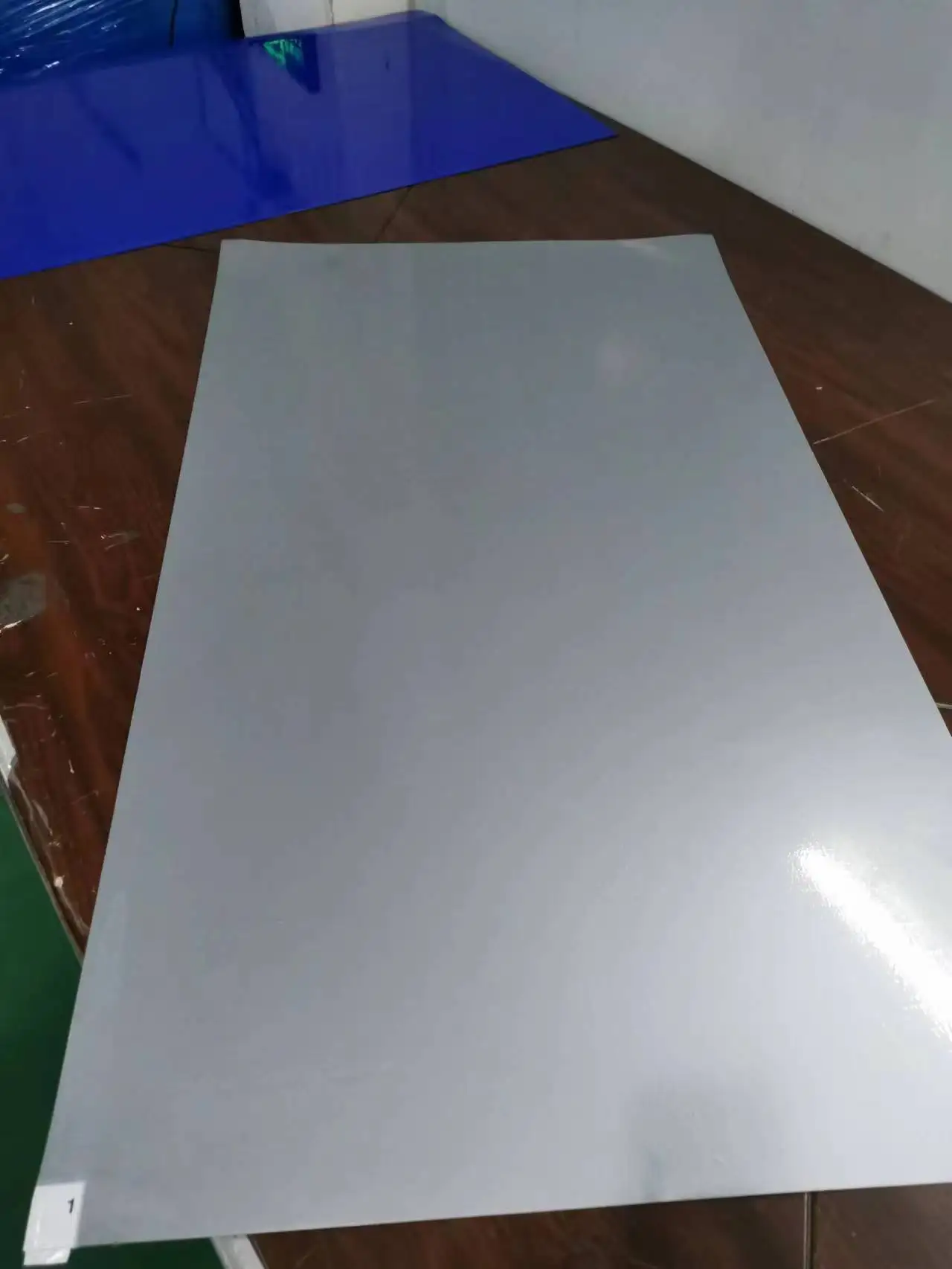 Disposable Grey Blue White PE Tacky Mat Sticky Floor Mat for Hospital Medical Cleanroom Entrance Sole Cleaning Use