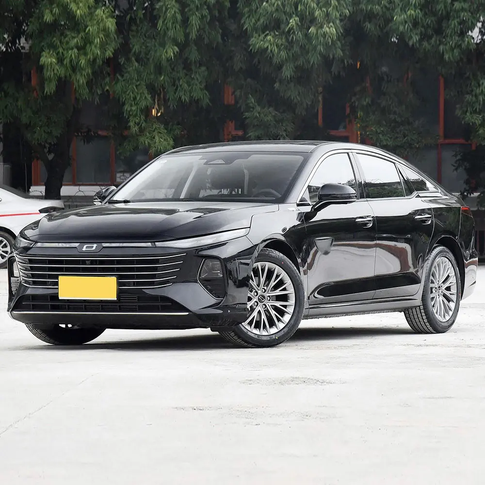 Used 2024 Bestune B70 FAW Gas Sport Carro Petrol Gasoline Raw China Automatic Petrol Used Vehicle Sedan Car