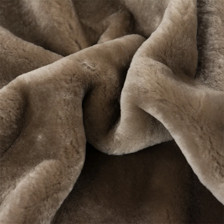 Real Animal fur shearling pelt Genuine Lamb Skin Pelts Sheepskin eco-tanning lamb skin