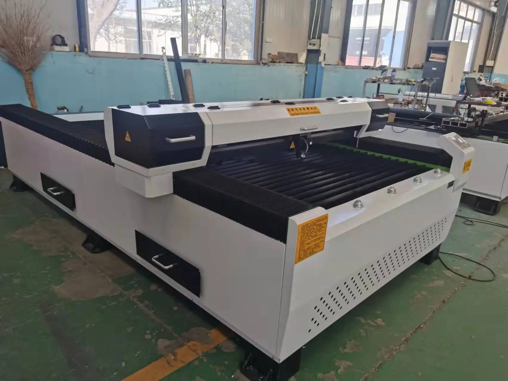 300w 600w Co2 Laser Machine 1325 with Autofocus