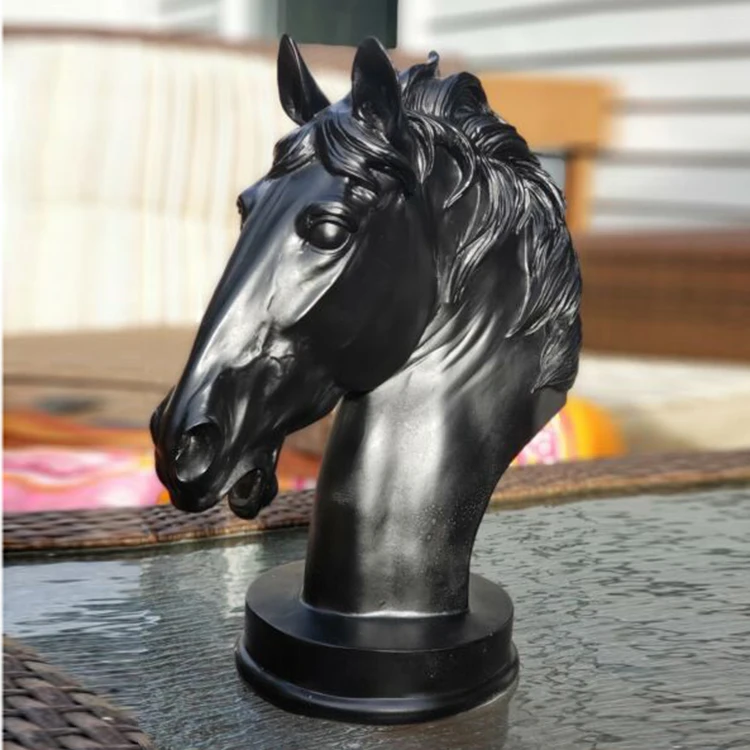 Popular Design Home Decoration Modern Design Art Craft Table Size Resin Horse Head