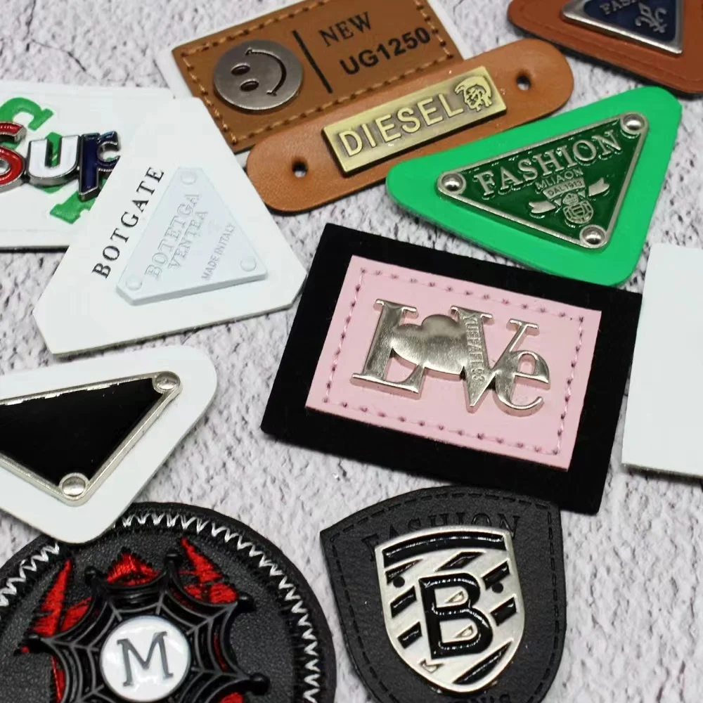 DOSEN custom metal label brand logo with leather label  for clothing