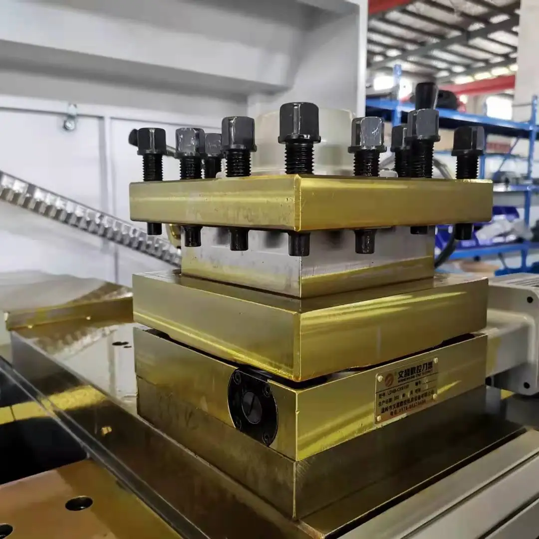 Automatic One-piece Casting Bed And Box Way Type CNC lathe CK6152E CNC Lathe Machine