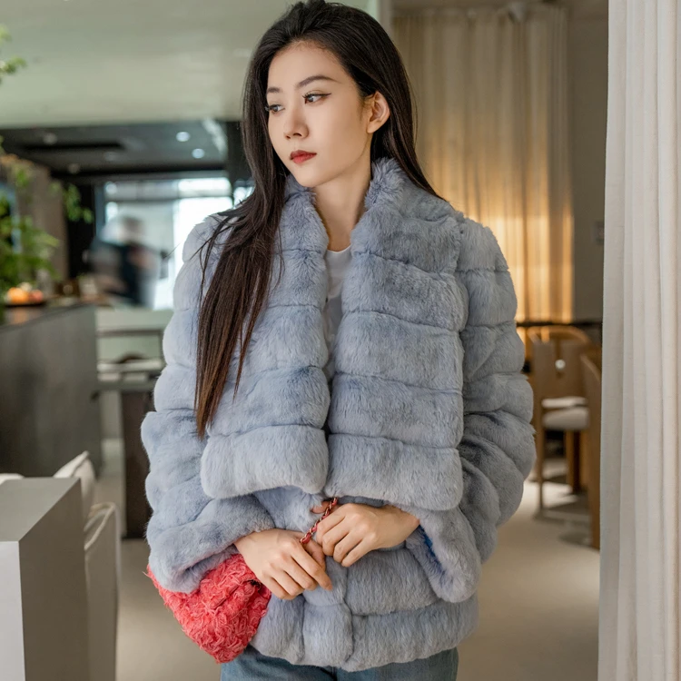 Wholesale Luxury Real Animal Fur Outerwear Winter Women Apparel Warm Fluffy Chinchilla Fur Coat Jacket
