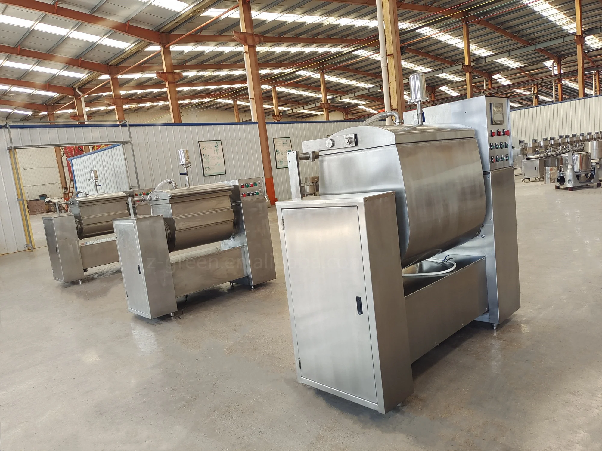 China factory price 50kg 100kg 200kg vacuum heavy horizontal dough kneading machine Mixer for industrial