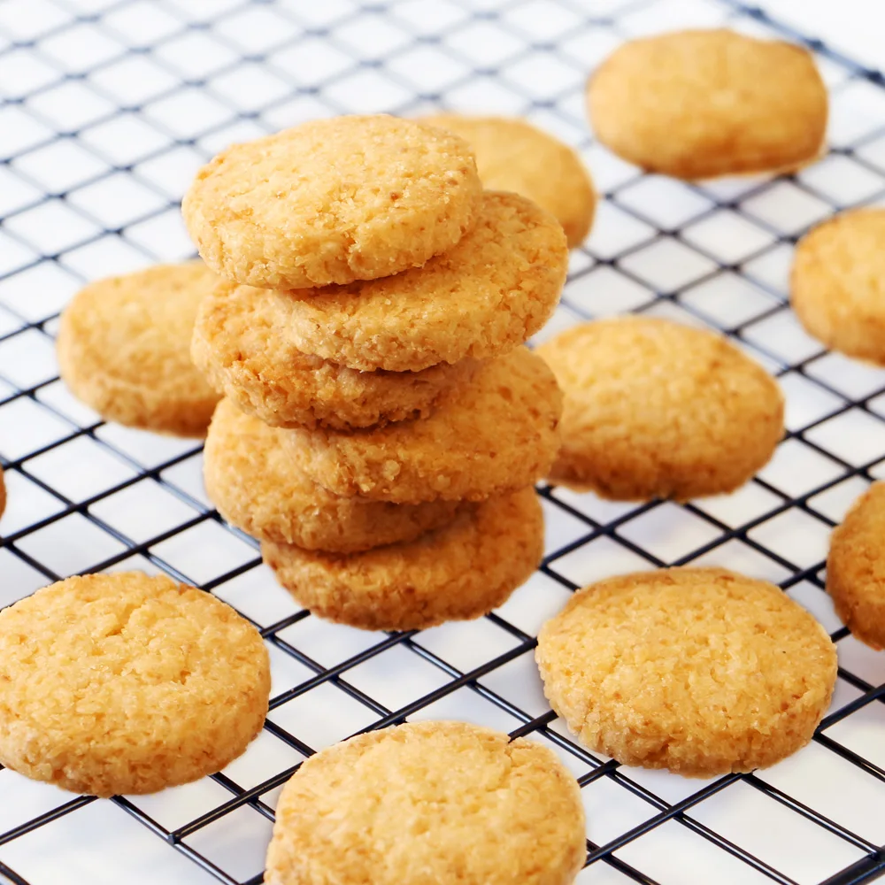 China coconut cookies Healthy Cookies And fortified butter coconut biscuits in carton