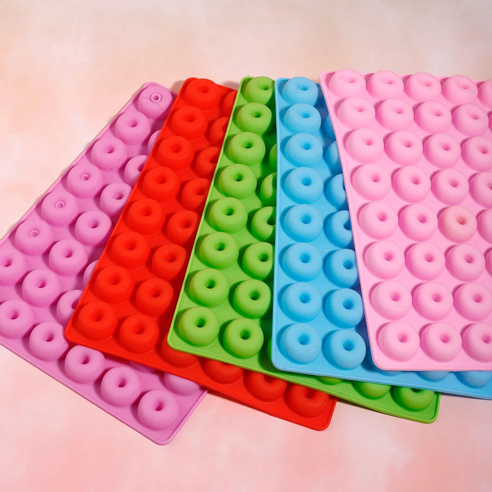Custom High Quality Non-Stick Silicone Cake Tools 48 Cavity Donut Pan Mini Silicone Donuts Bread Baking Mold