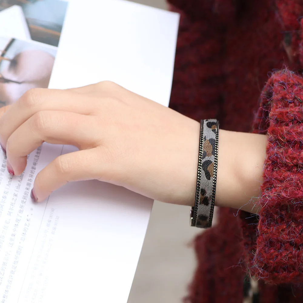2019 New Fashion Punk Horse Hair Leopard Print Leather Cuff Bracelet Wristband Female Magnetic Clasps Wrap Bracelets for Women