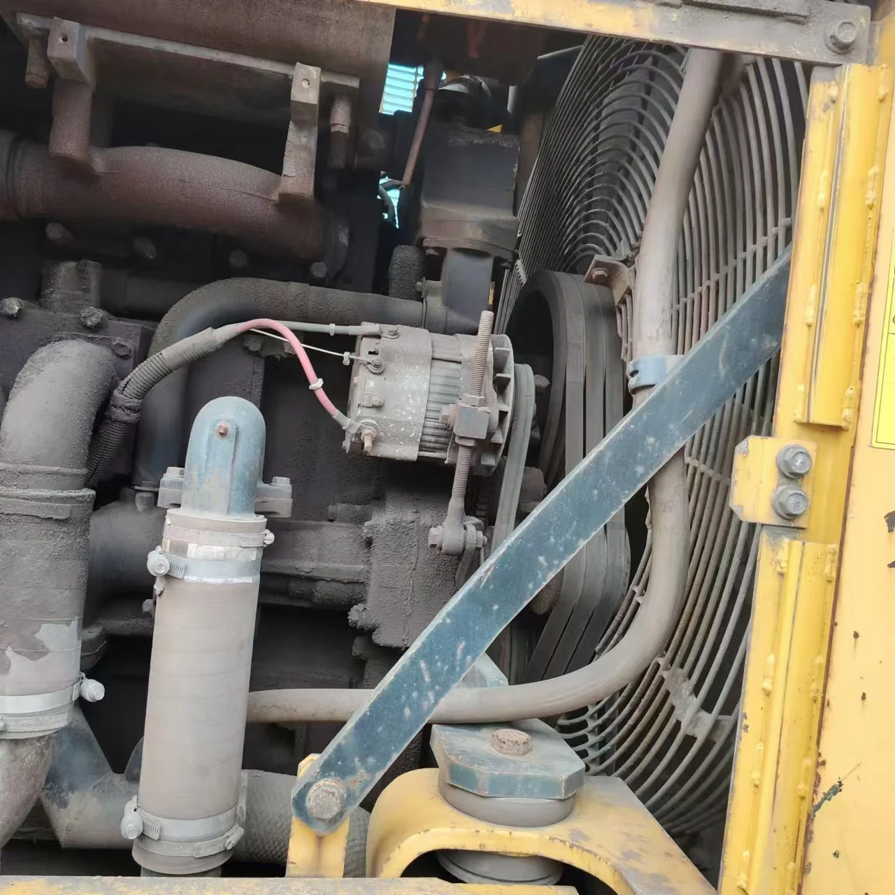 Komatsu WA600 изготовленный в 2020 Подержанный оригинальный погрузчик хорошее качество и низкая цена готовый к продаже