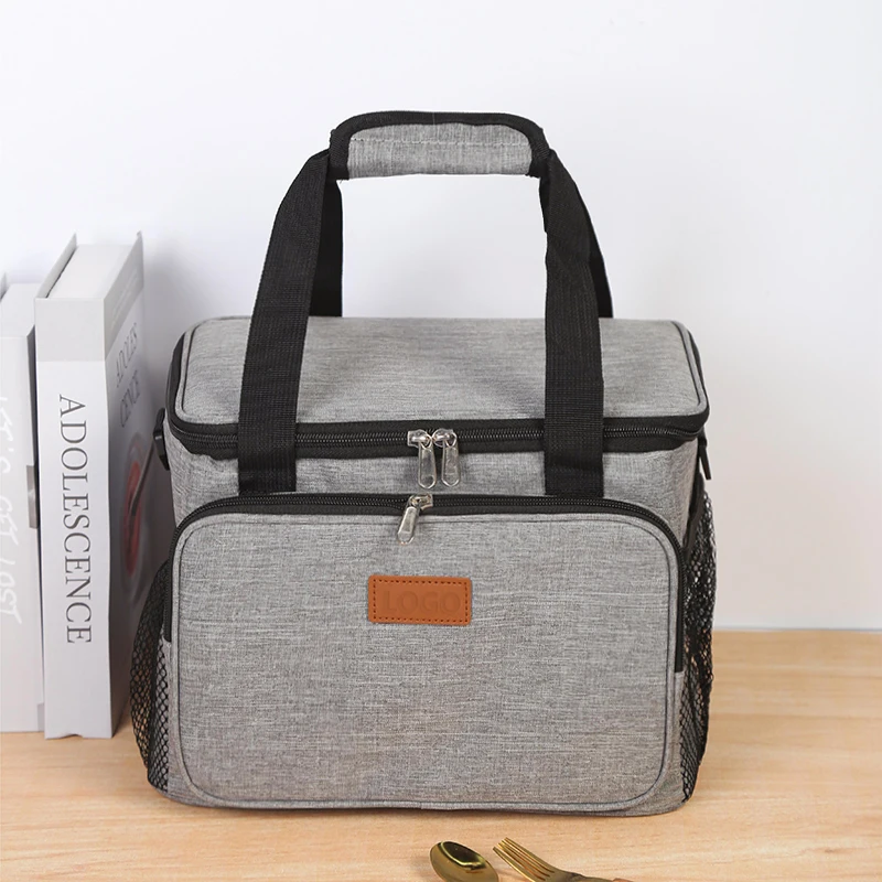 Portable Outdoor Large Capacity Waterproof PEVA Insulation Picnic Cooler Bag with Shoulder Strap Nylon Material