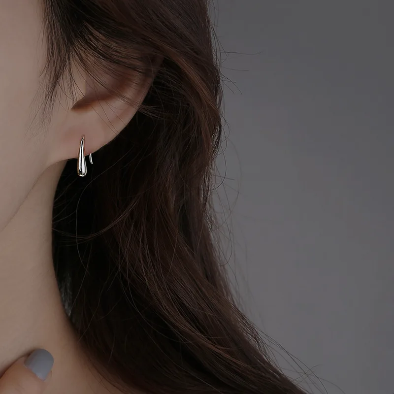 Wholesale Custom High Polished Non Tarnish Free Waterproof Minimalist Jewelry 18K Gold Plated Stainless Steel Hook Earrings