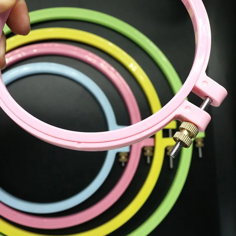 Hot Sale Plastic Colorful Durable Handhold Cross Stitch Kit Frame Embroidery Hoop