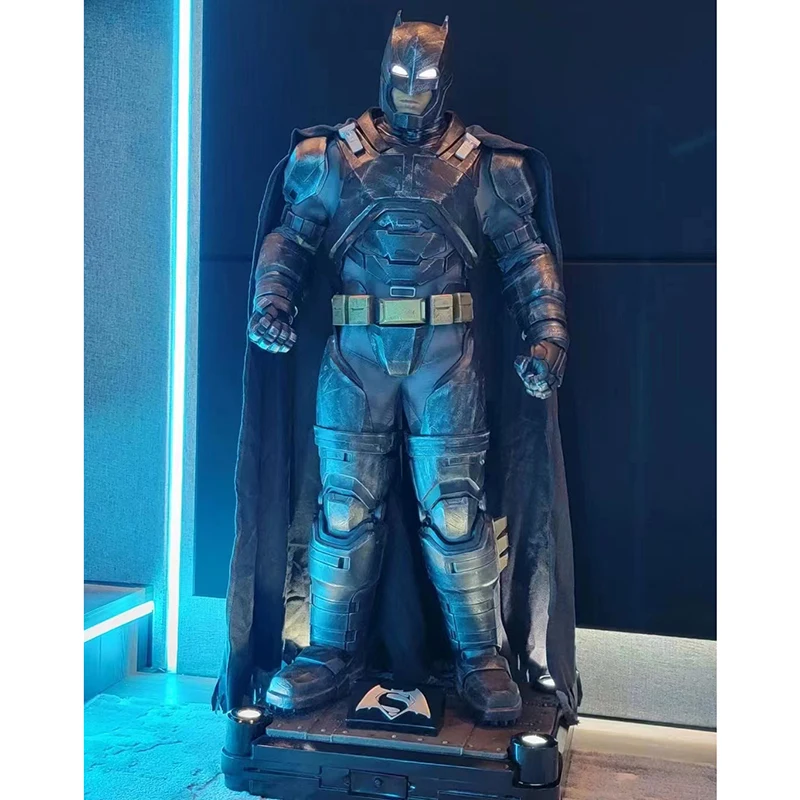 High Quality Resin Fiberglass Collection Display Action Figure Bat man Statue Life Size Bat man Iron man Statue sculpture