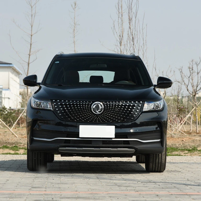 Лидер продаж, внедорожник DongFeng Glory IX7 на 6/7 мест