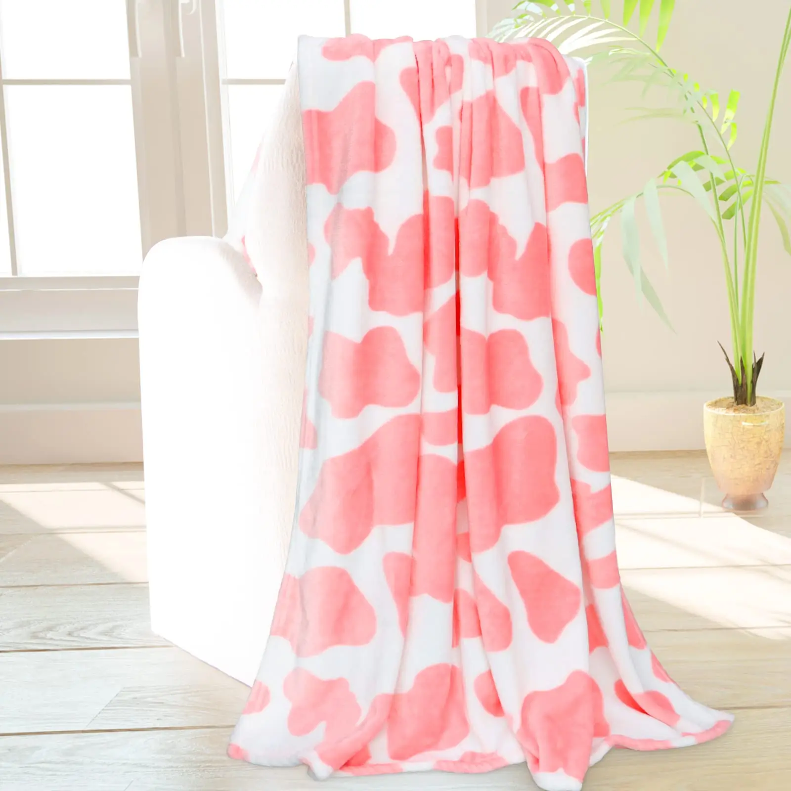 Cute Animal Cow Print Soft Cozy Warm 300gsm Plush Fleece Flannel Microfiber Throw Blanket For Travel Living Rooms Sofa Decor